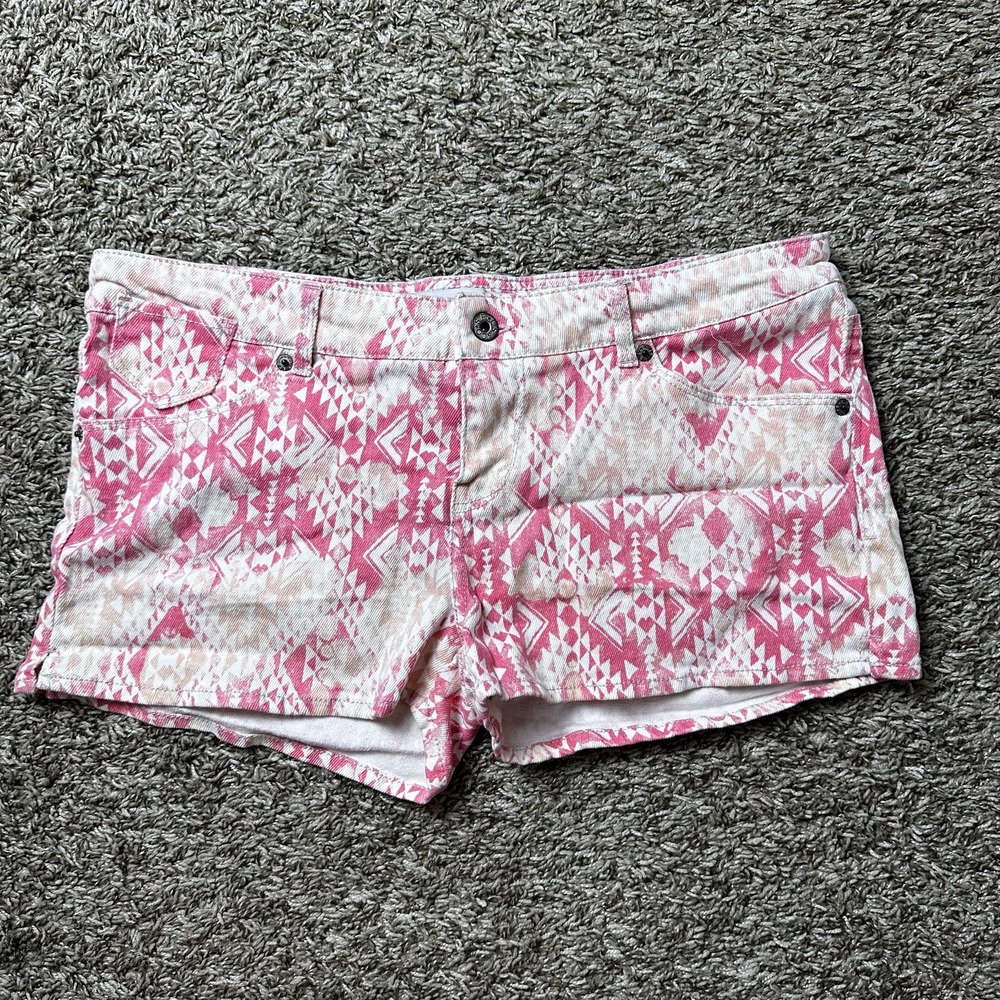 Levis's White Pink Salmon Aztec Print Booty Shorty Shorts 15